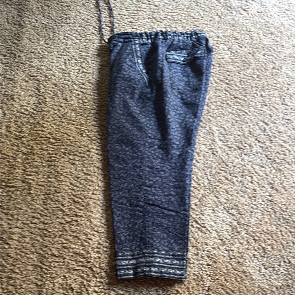 Woman’s Blue Patterned capry pants